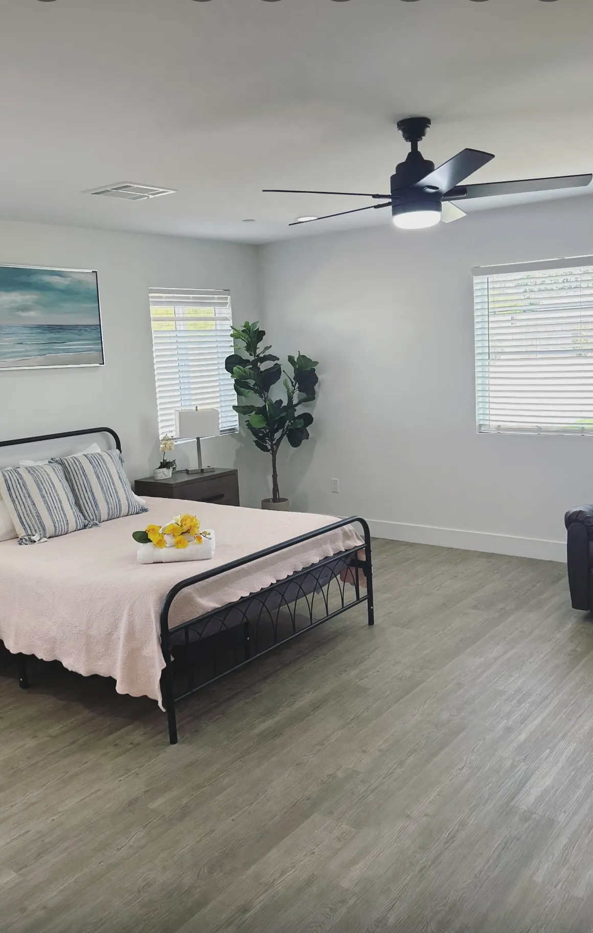 Suite with seating